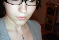 glasses-cleavage.jpg