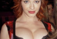 christina-hendricks-cleavage-01.jpg